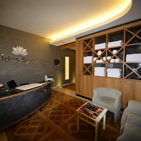 Otel Idas Club