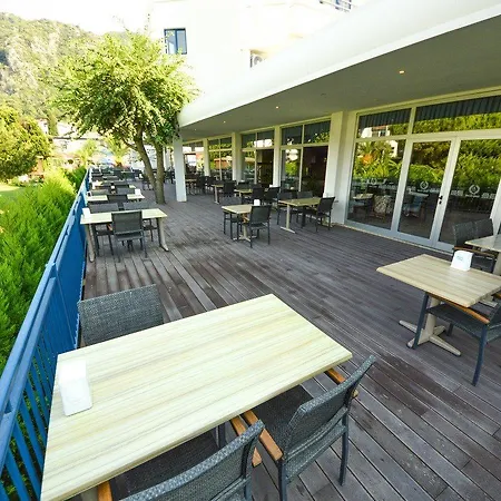 Idas Club Otel 4*