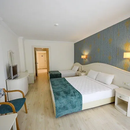 Idas Club Otel 4*