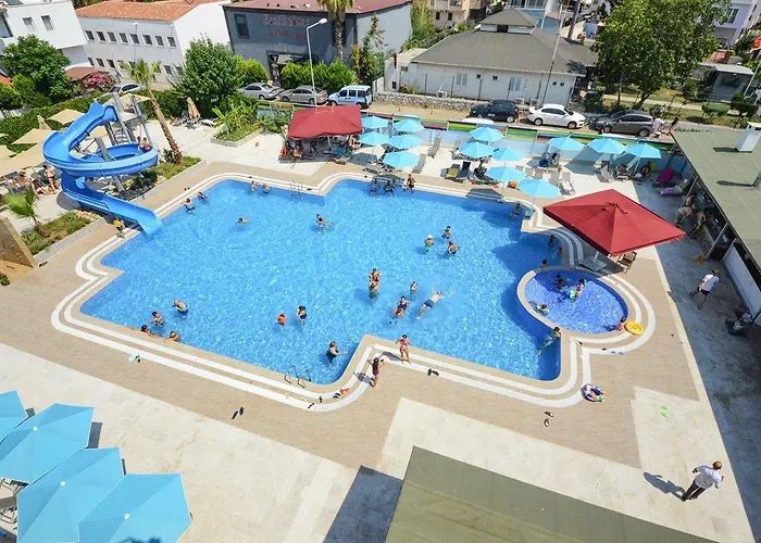 מלון Idas Club 4*