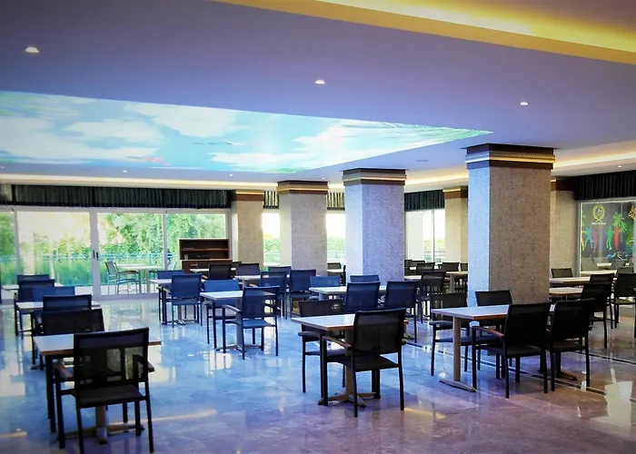 فندق Idas Club إتْشميلير