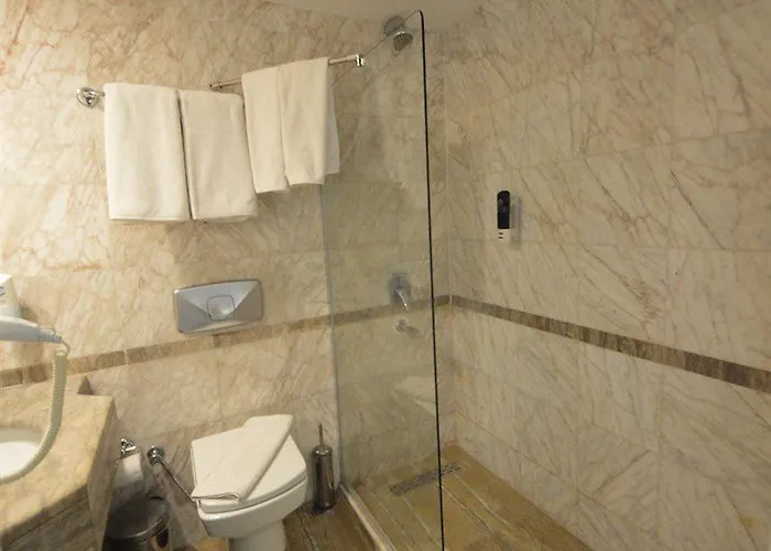 فندق Idas Club إتْشميلير