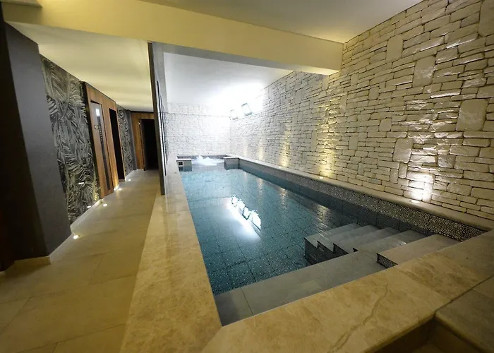 فندق Idas Club 4*