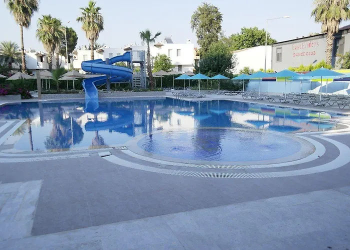 Idas Club فندق إتْشميلير